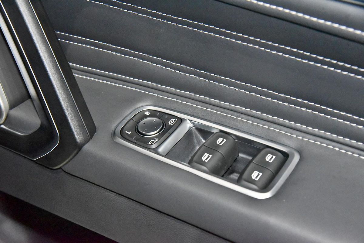 2025 LDV D90 Executive SV9A