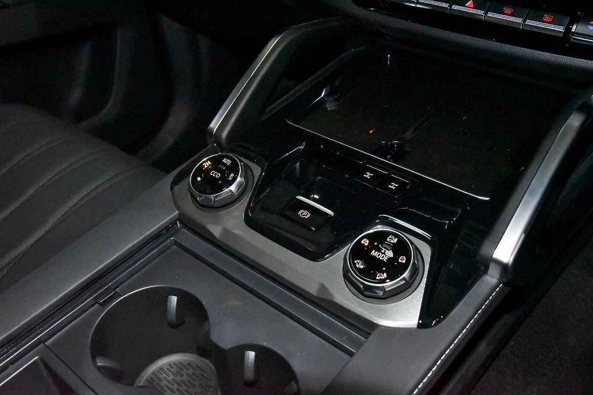 2025 LDV D90 Executive SV9A