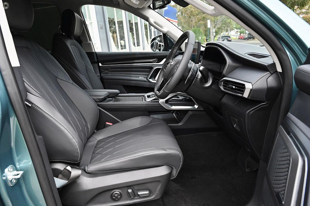 2025 LDV D90 Executive SV9A