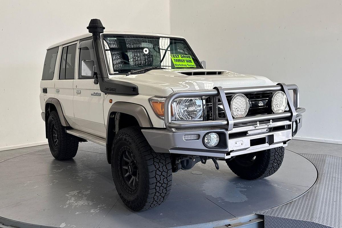 2022 Toyota Landcruiser GXL VDJ76R