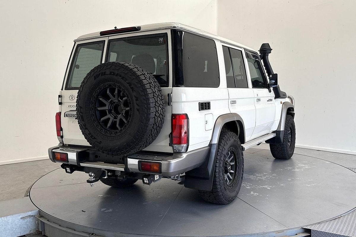 2022 Toyota Landcruiser GXL VDJ76R