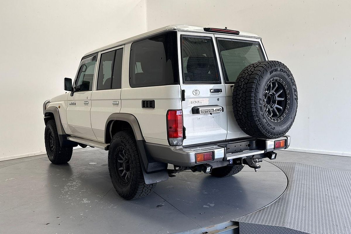 2022 Toyota Landcruiser GXL VDJ76R