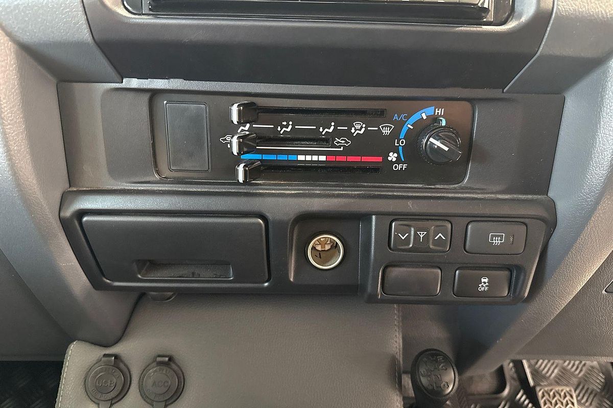 2022 Toyota Landcruiser GXL VDJ76R