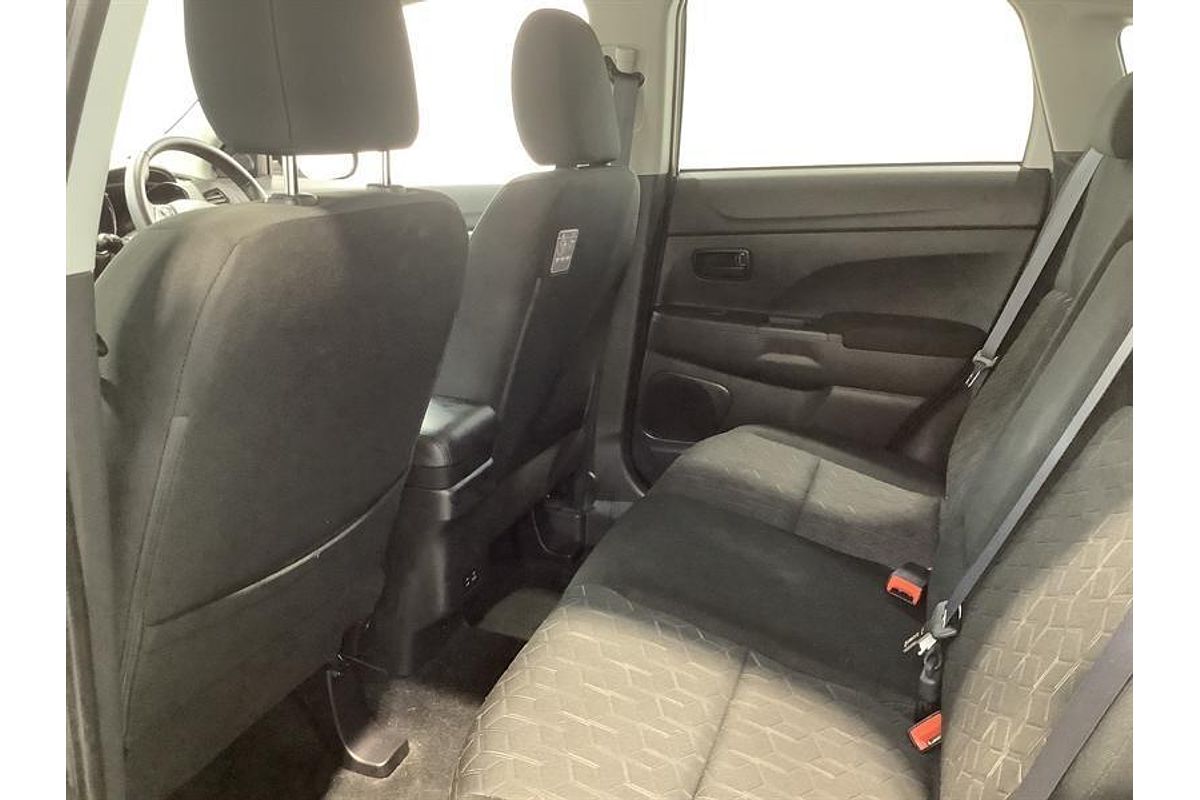 2023 Mitsubishi ASX ES XD