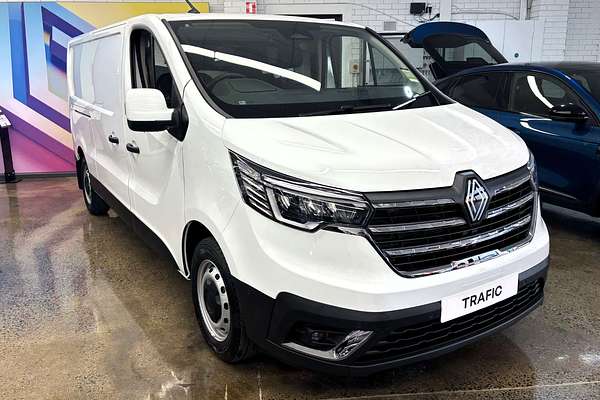 2025 Renault Trafic Premium X82 LWB Low Roof
