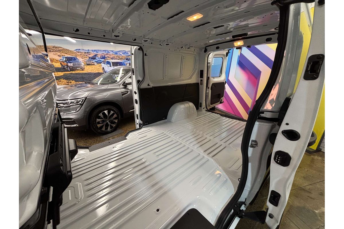 2025 Renault Trafic Premium X82 LWB Low Roof