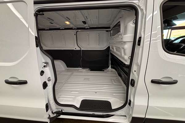 2025 Renault Trafic Premium X82 LWB Low Roof