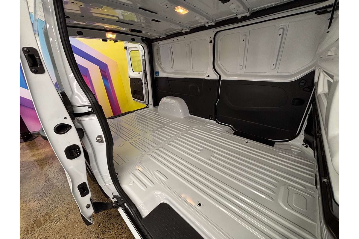 2025 Renault Trafic Premium X82 LWB Low Roof