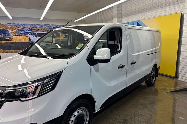 2025 Renault Trafic Premium X82 LWB Low Roof
