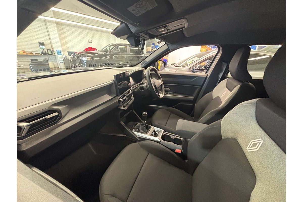 2025 Renault Duster Evolution X1311