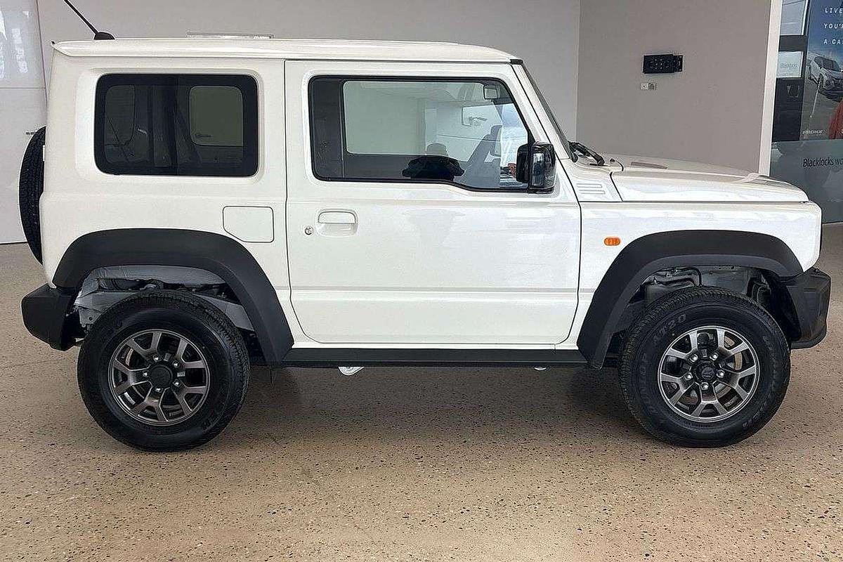 2025 Suzuki Jimny GLX GJ