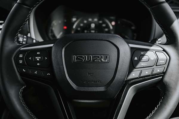 2025 Isuzu MU-X LS-T