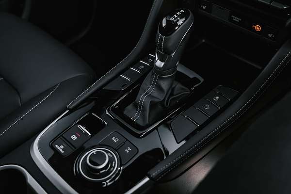 2025 Isuzu MU-X LS-T