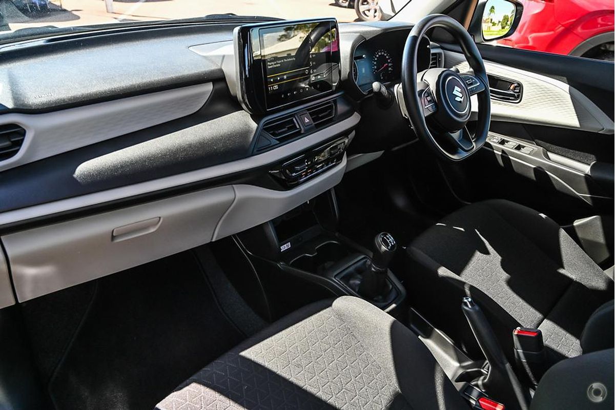 2025 Suzuki Swift Hybrid UZ