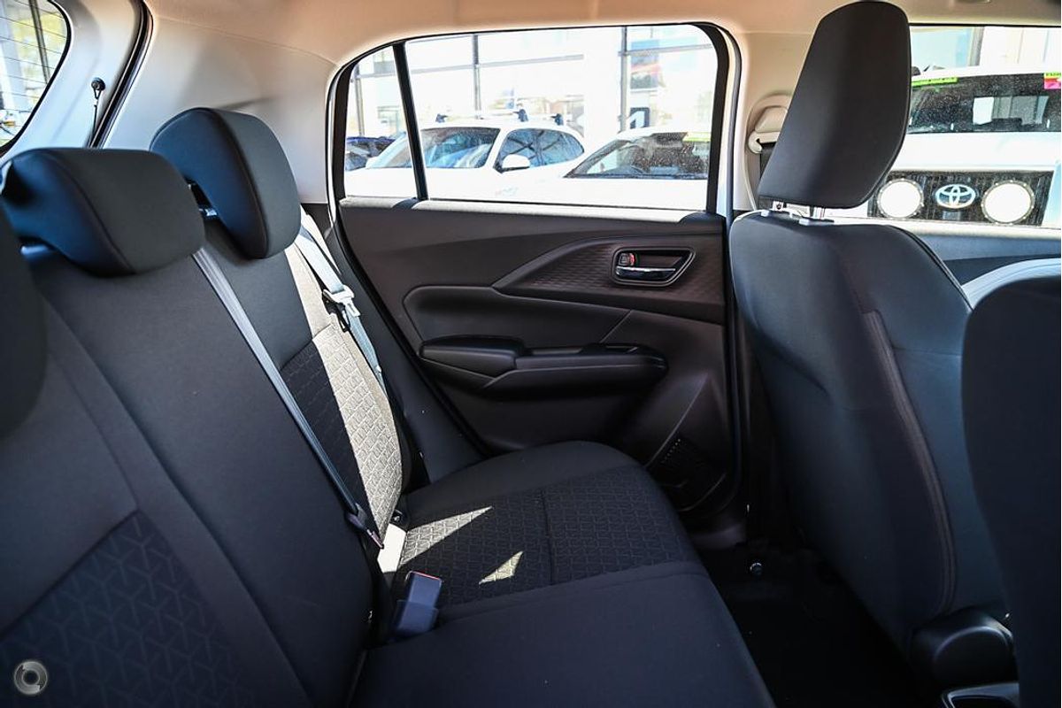 2025 Suzuki Swift Hybrid UZ