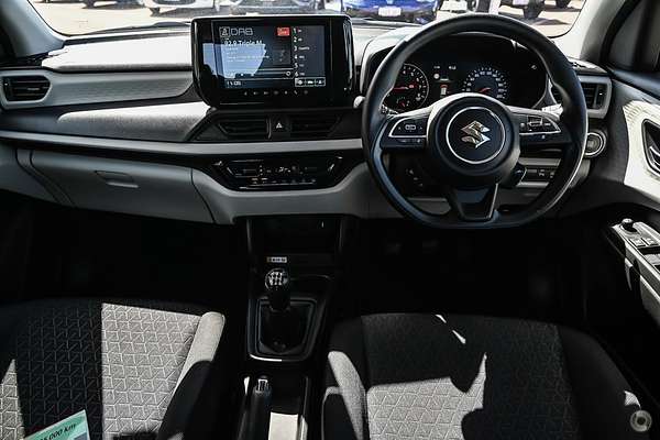 2025 Suzuki Swift Hybrid UZ