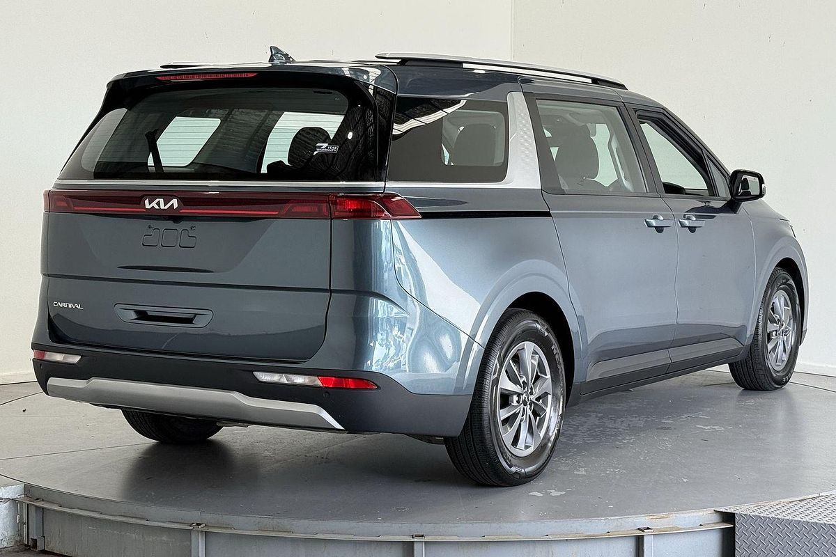 2023 Kia Carnival S KA4