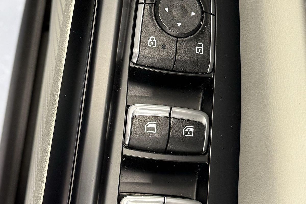 2023 Kia Carnival S KA4