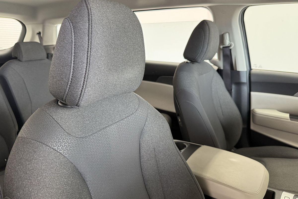 2023 Kia Carnival S KA4