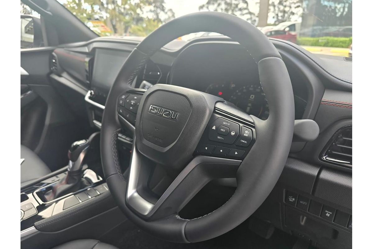 2025 Isuzu MU-X X-TERRAIN