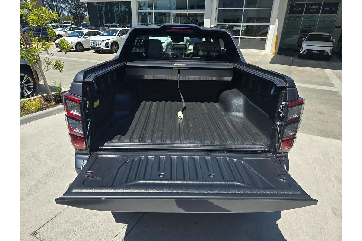 2025 Isuzu D-MAX X-TERRAIN 4X4