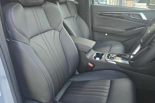 2025 Isuzu MU-X X-TERRAIN