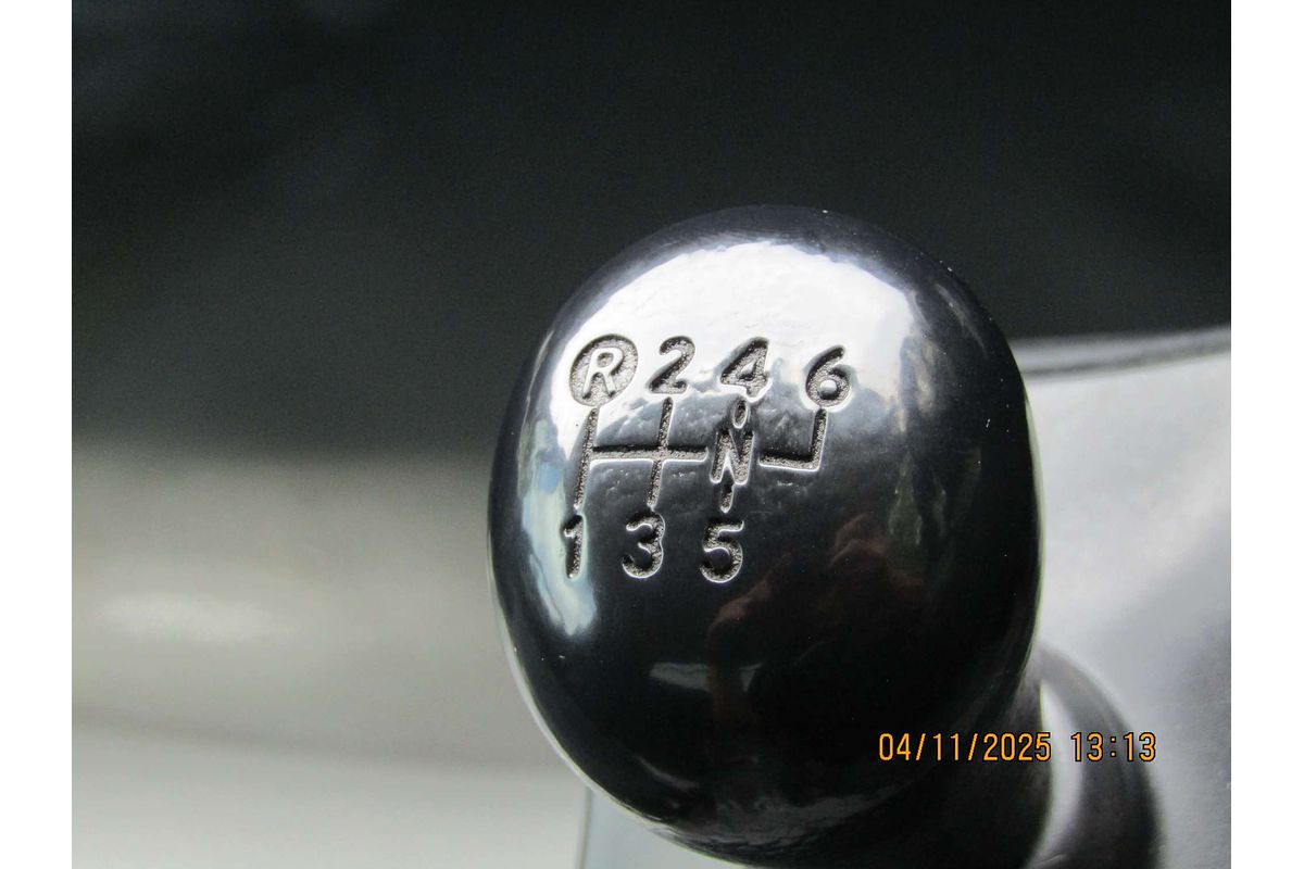 2013 Hino 300 Series 617 MWB XZU710R 4x2