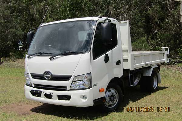 2013 Hino 300 Series 617 MWB XZU710R 4x2