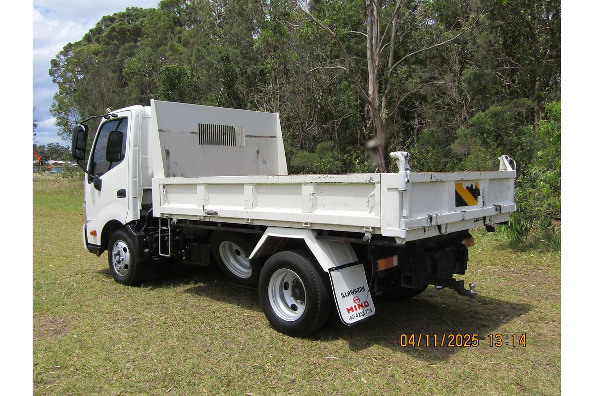 2013 Hino 300 Series 617 MWB XZU710R 4x2