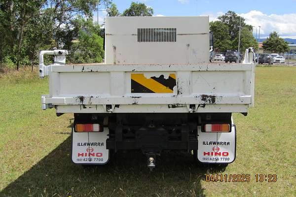 2013 Hino 300 Series 617 MWB XZU710R 4x2