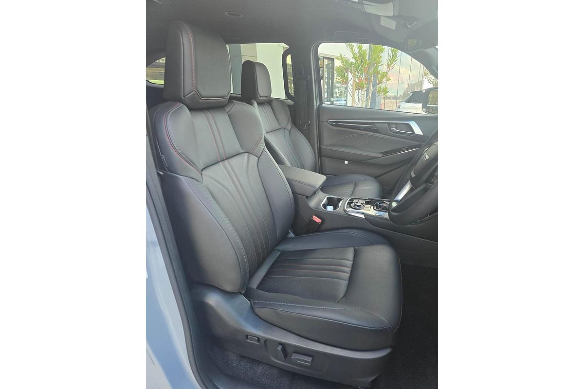 2025 Isuzu MU-X X-TERRAIN