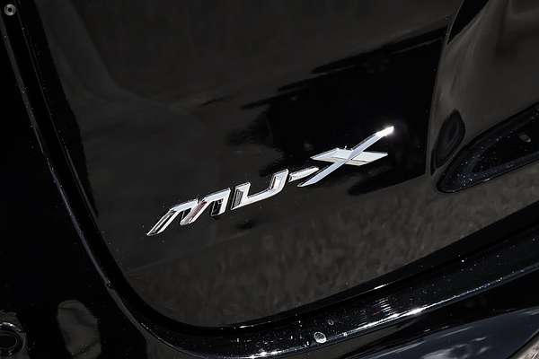 2025 Isuzu MU-X LS-U