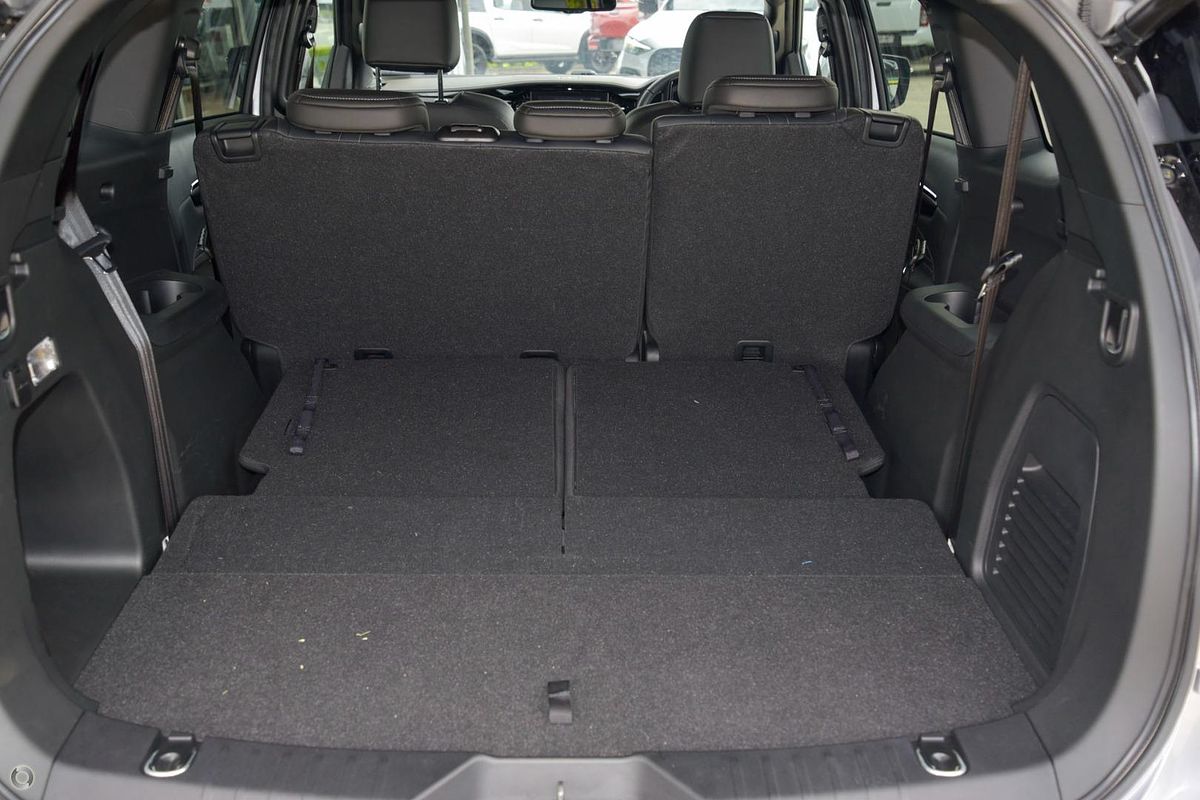 2025 Isuzu MU-X LS-T