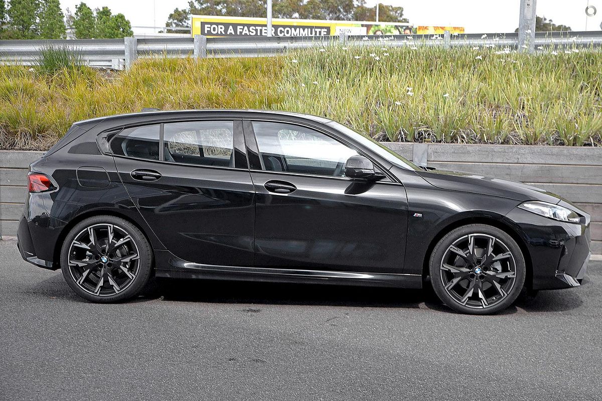 2025 BMW 1 Series 118 M Sport F70