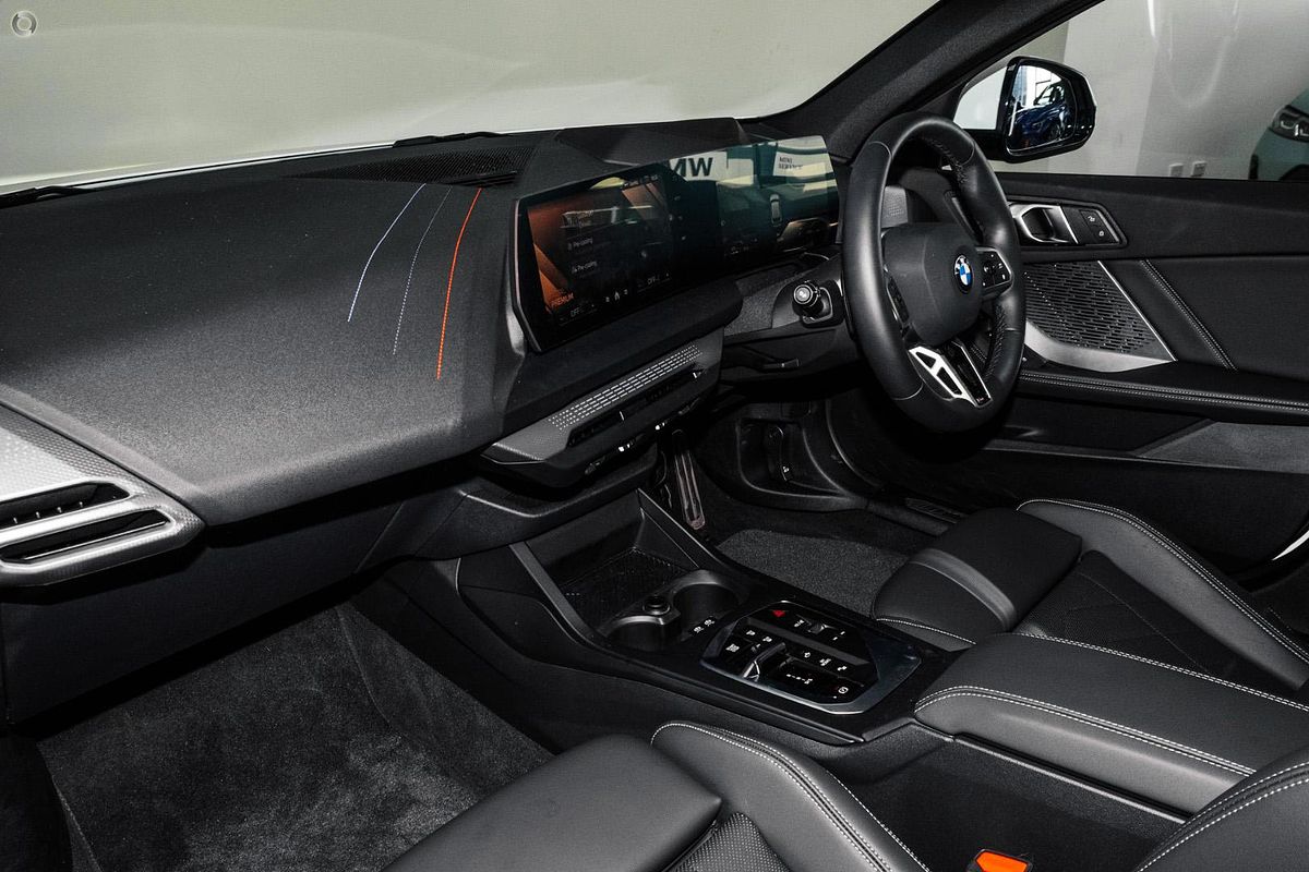 2025 BMW 1 Series 118 M Sport F70