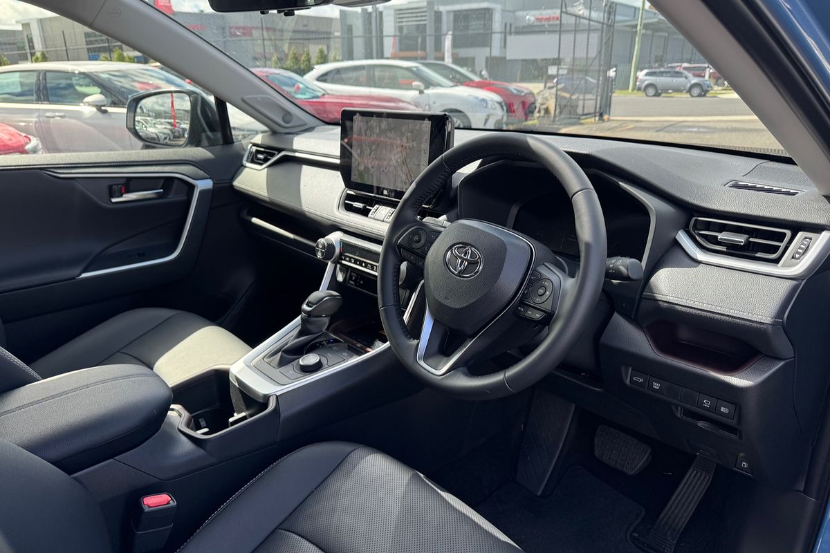 2025 Toyota RAV4 Cruiser AXAH54R