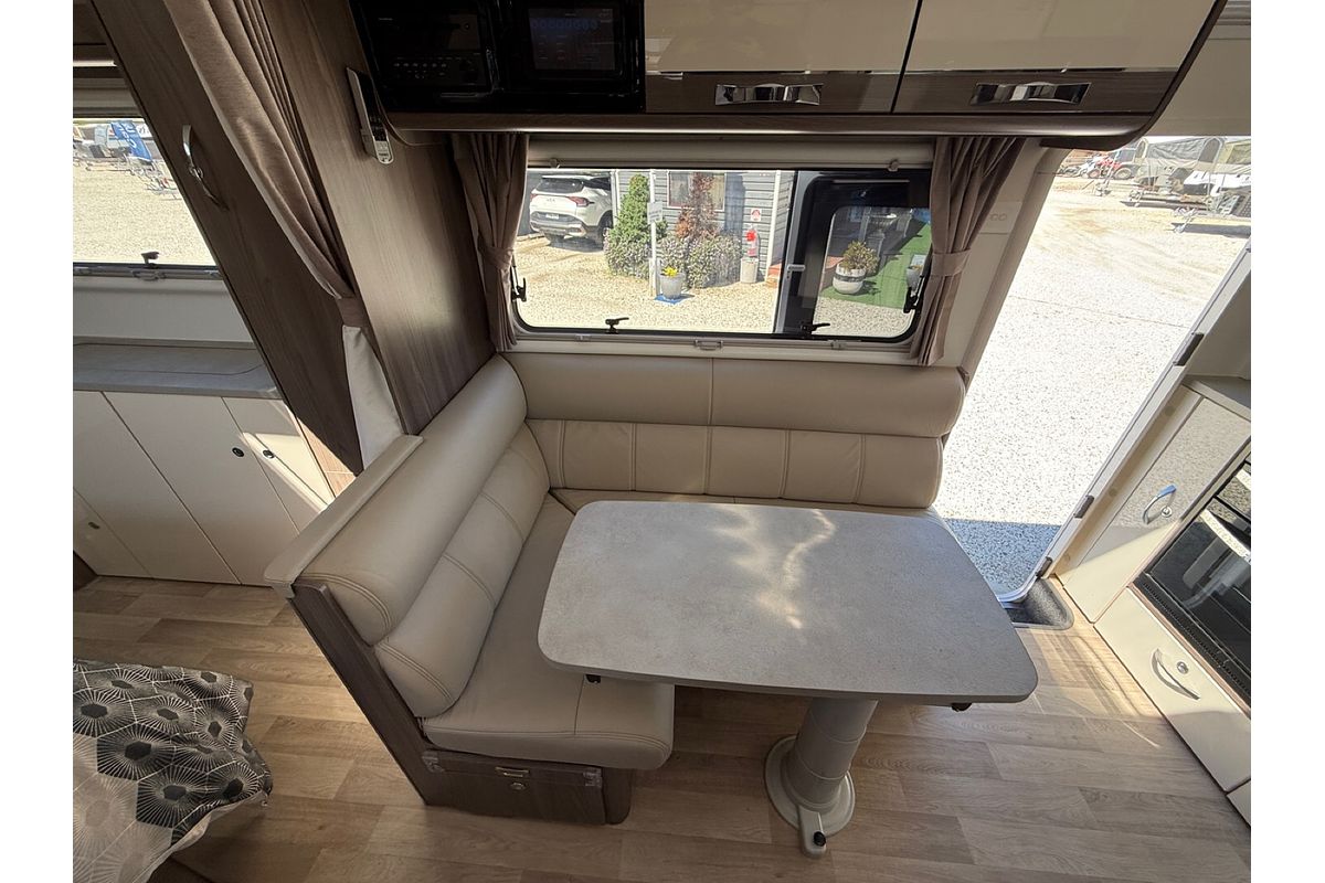 2018 Jayco SILVERLINE outback 21.65-4.ob.18sl