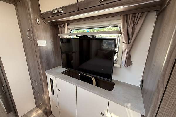 2018 Jayco SILVERLINE outback 21.65-4.ob.18sl