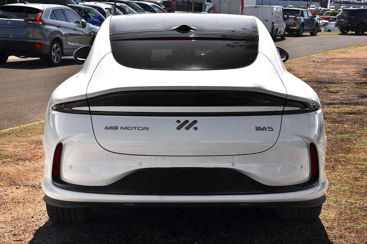 2025 MG IM5 Performance P12L