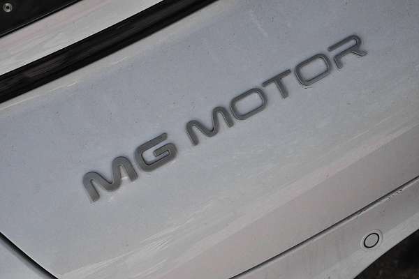 2025 MG IM5 Performance P12L