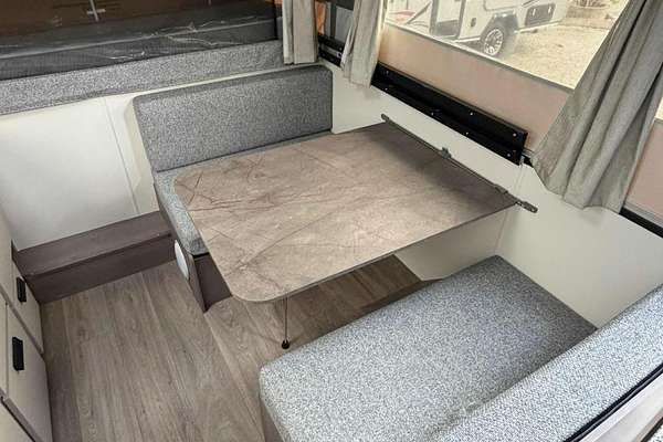 2025 Jayco Lark Ob.Cp-My25