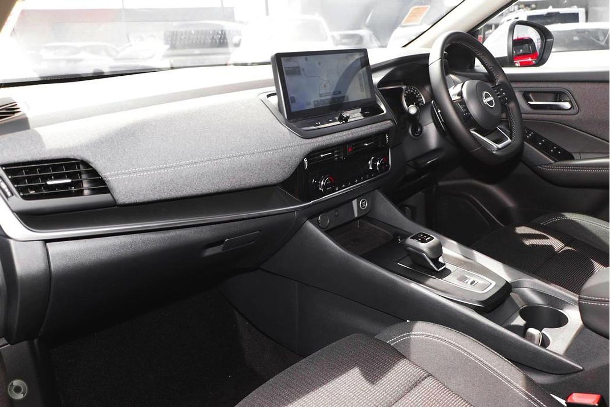 2025 Nissan QASHQAI ST-L J12