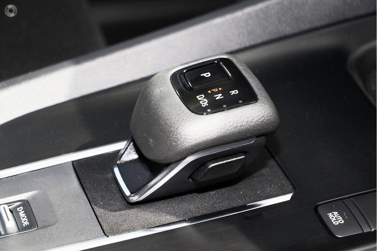 2025 Nissan QASHQAI ST-L J12