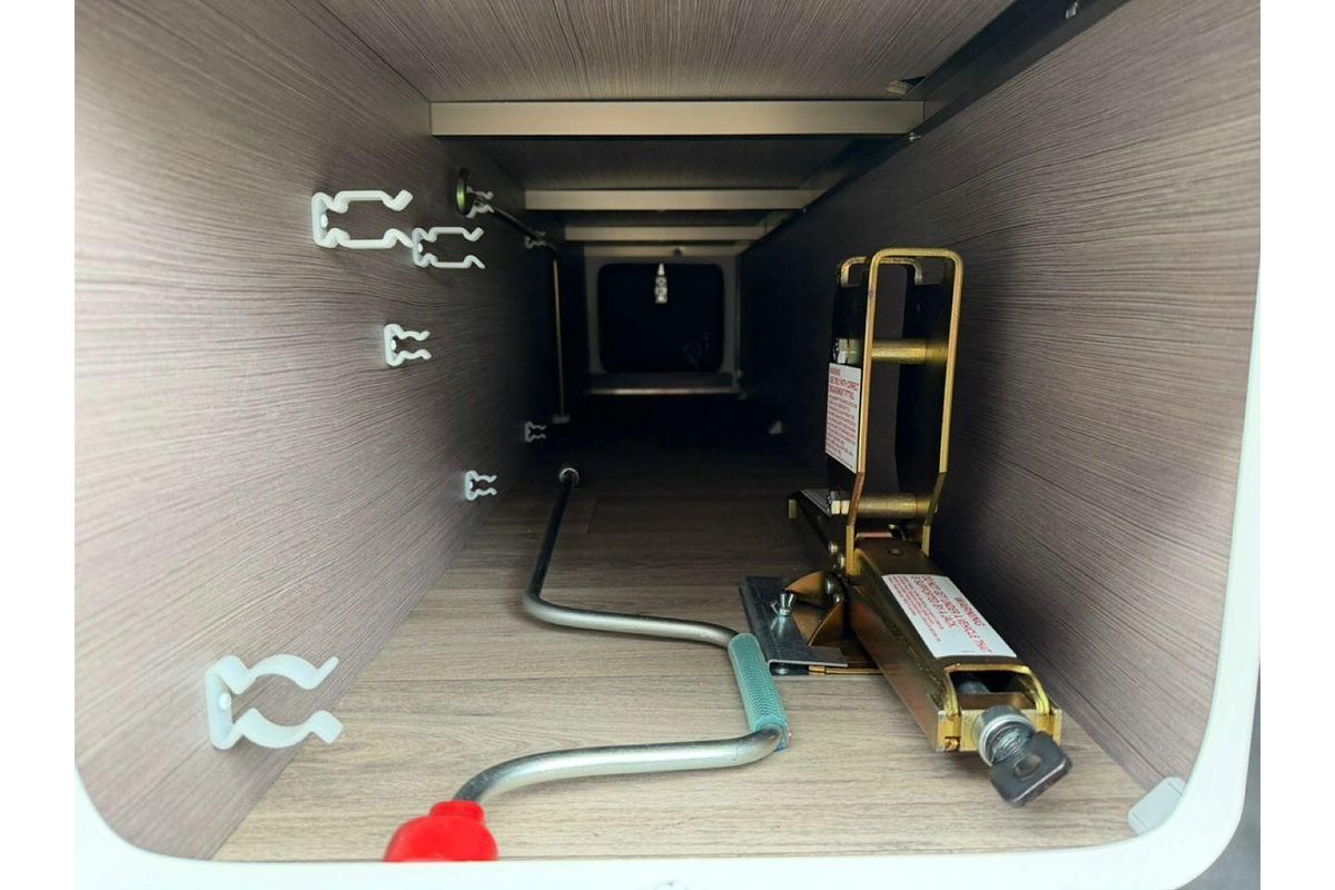 2025 Jayco Lark Ob.Cp-My25