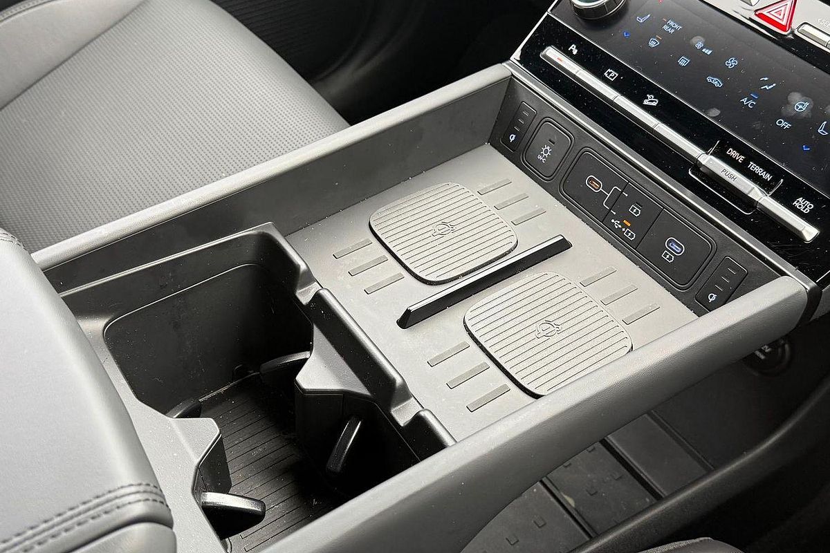 2025 Hyundai Santa Fe Calligraphy MX5.V1