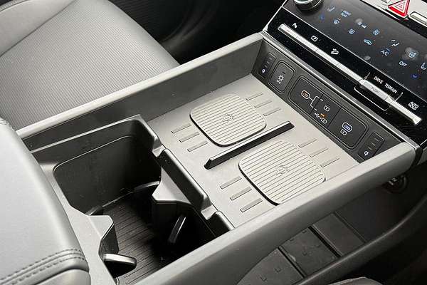 2025 Hyundai Santa Fe Calligraphy MX5.V1