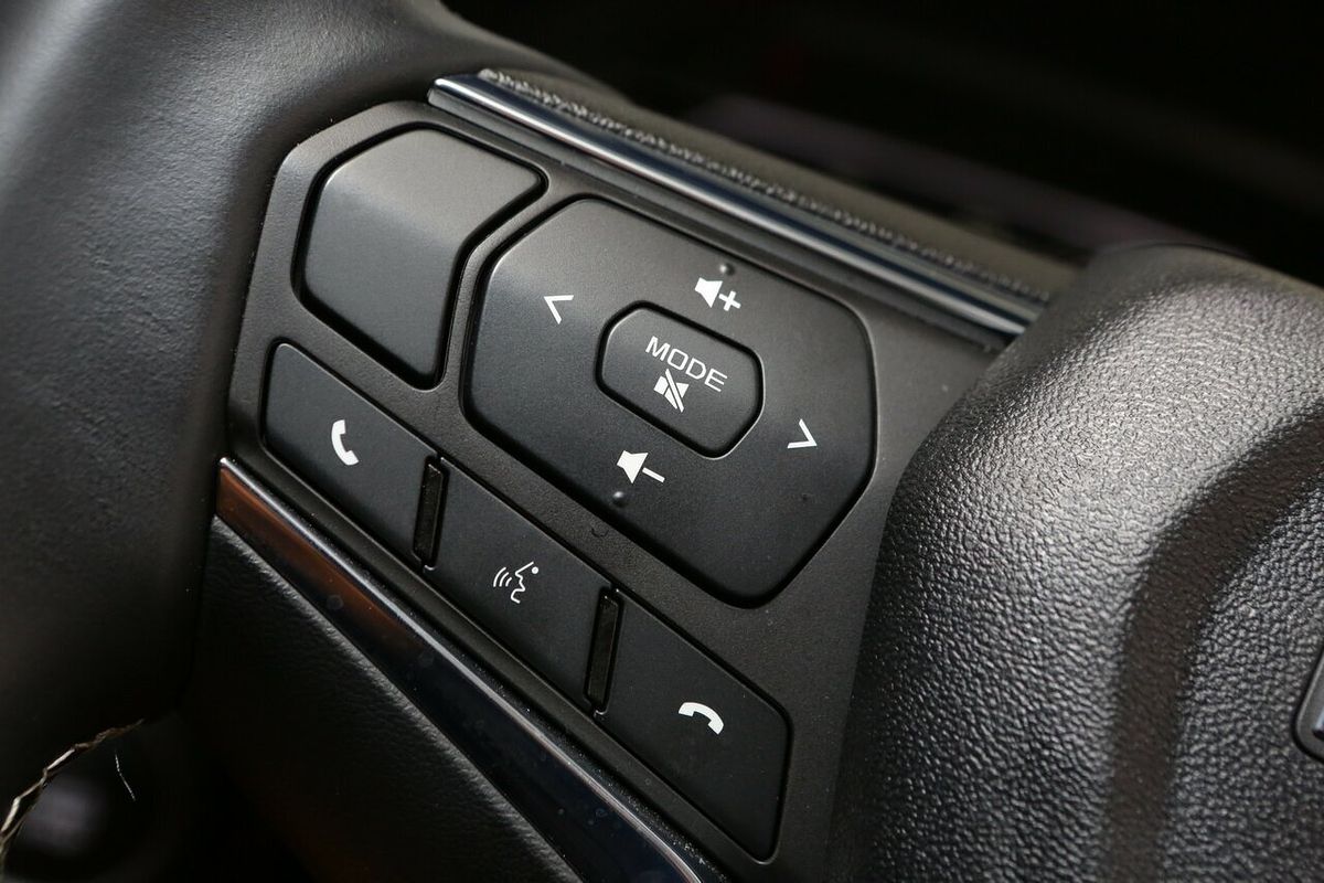 2024 Isuzu MU-X LS-T