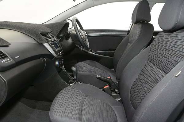 2016 Hyundai Accent Active RB3