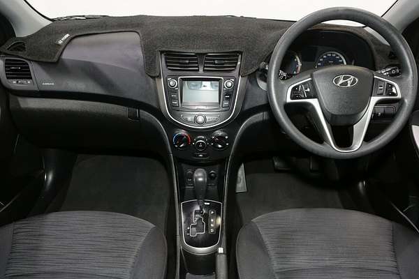 2016 Hyundai Accent Active RB3