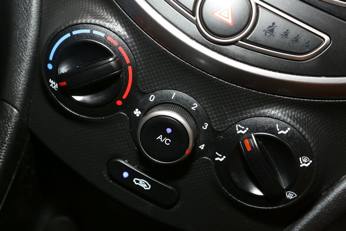 2016 Hyundai Accent Active RB3